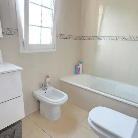 דירה Lani House - Stunning Pool